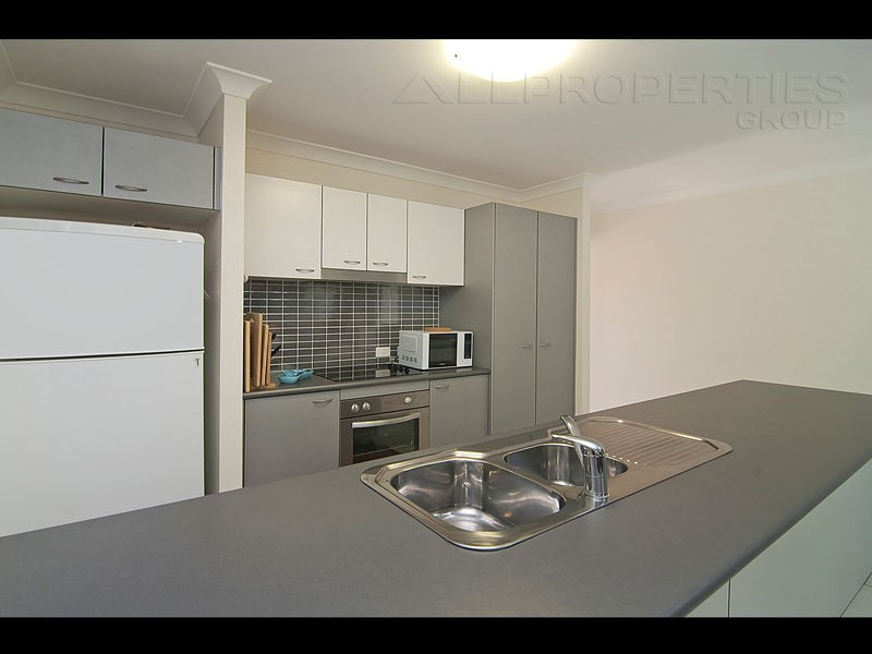 25 DELAFORCE STREET, Regents Park QLD 4118