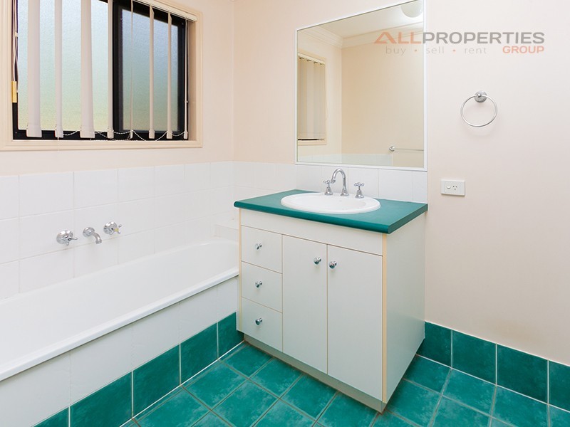 13 Rachele Close, Forest Lake QLD 4078