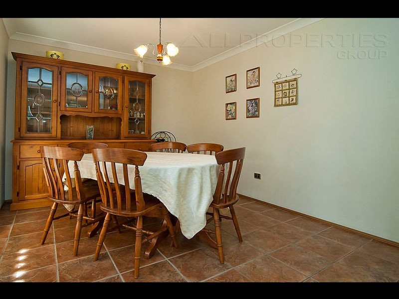 33-35 Cardwell Close, Munruben QLD 4125