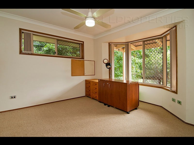 33-35 Cardwell Close, Munruben QLD 4125