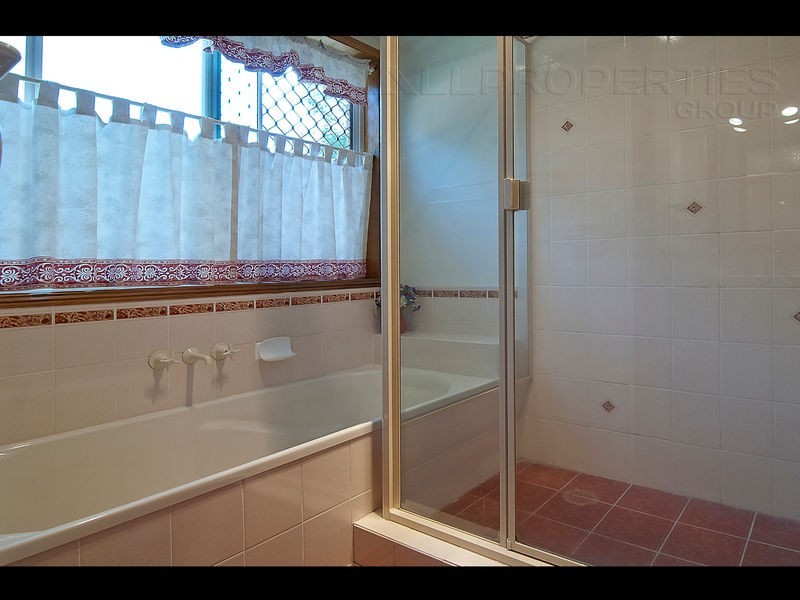 33-35 Cardwell Close, Munruben QLD 4125