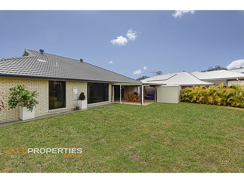 18 Oak Street, Heathwood QLD 4110