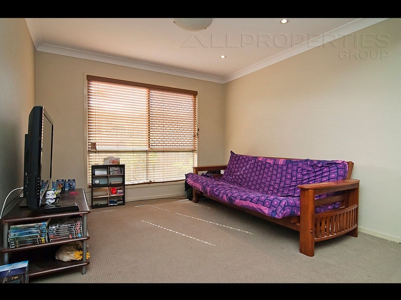 10 Parkview Dr, Springfield Lakes QLD 4300