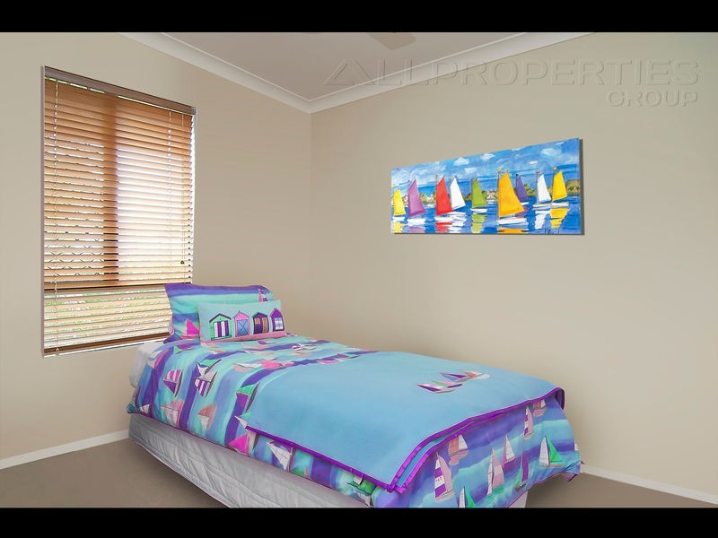 10 Parkview Dr, Springfield Lakes QLD 4300