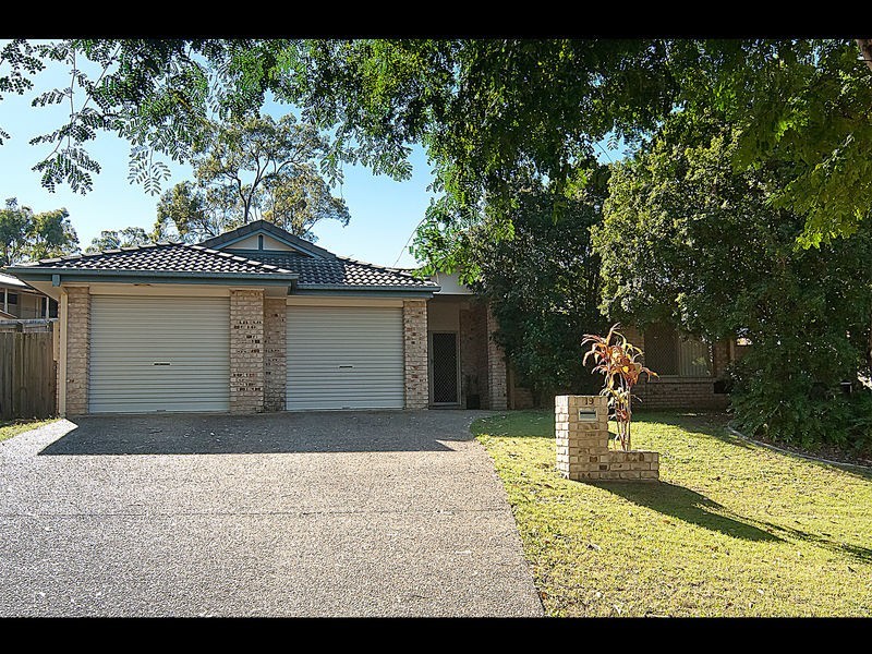19 Paterson Place, Forest Lake QLD 4078