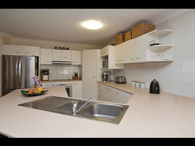 19 Paterson Place, Forest Lake QLD 4078