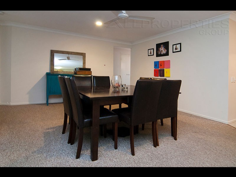 19 Paterson Place, Forest Lake QLD 4078