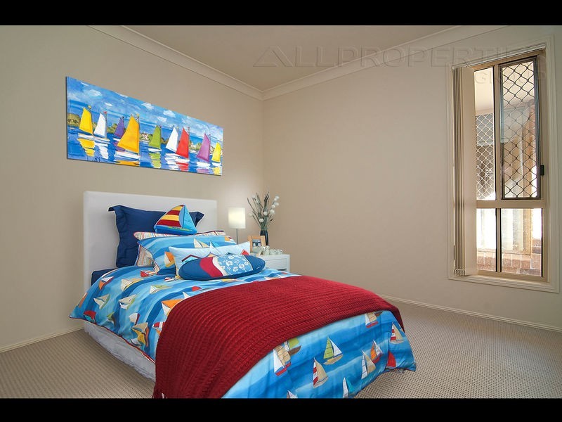 83 Shelduck Place, Calamvale QLD 4116