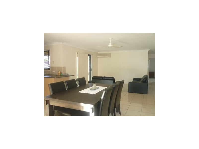 16 Crescendo Place, Crestmead QLD 4132