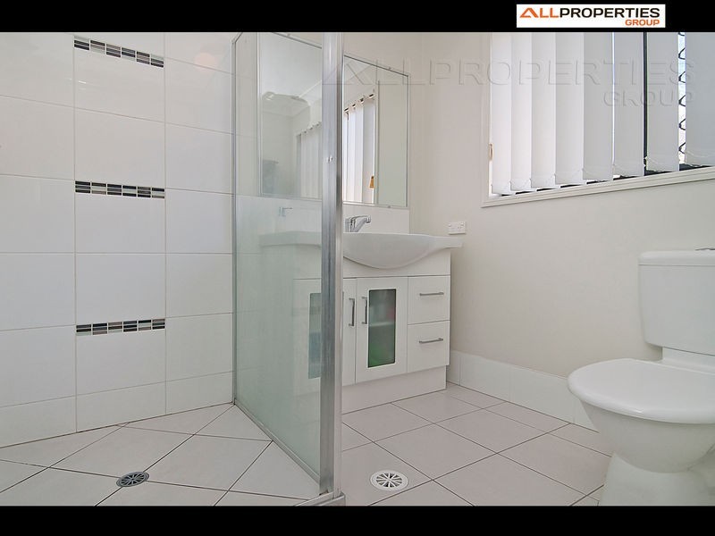 6 Lilly Pilly St, Heathwood QLD 4110