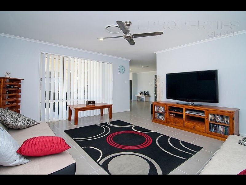 5 Domatia Street, Heathwood QLD 4110