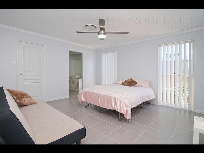 5 Domatia Street, Heathwood QLD 4110