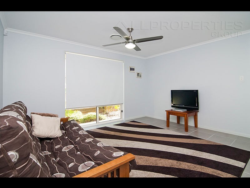 5 Domatia Street, Heathwood QLD 4110