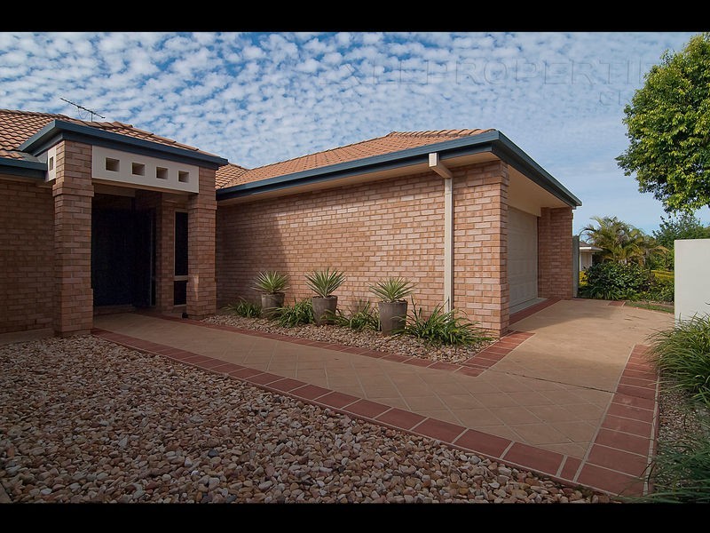 28 Daintree Dve, Parkinson QLD 4115