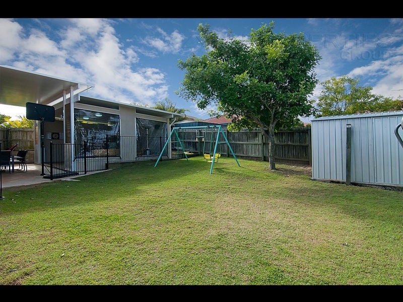 28 Daintree Dve, Parkinson QLD 4115