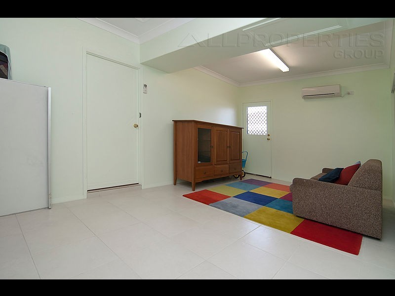 28 Daintree Dve, Parkinson QLD 4115