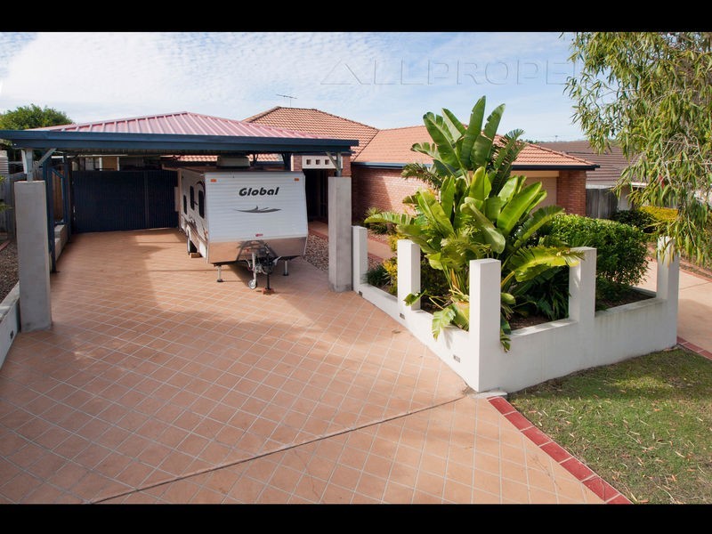 28 Daintree Dve, Parkinson QLD 4115