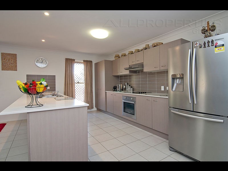 1 Flametree Cres, Berrinba QLD 4117