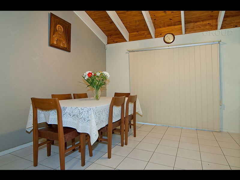 16 DRYADE STREET, Regents Park QLD 4118