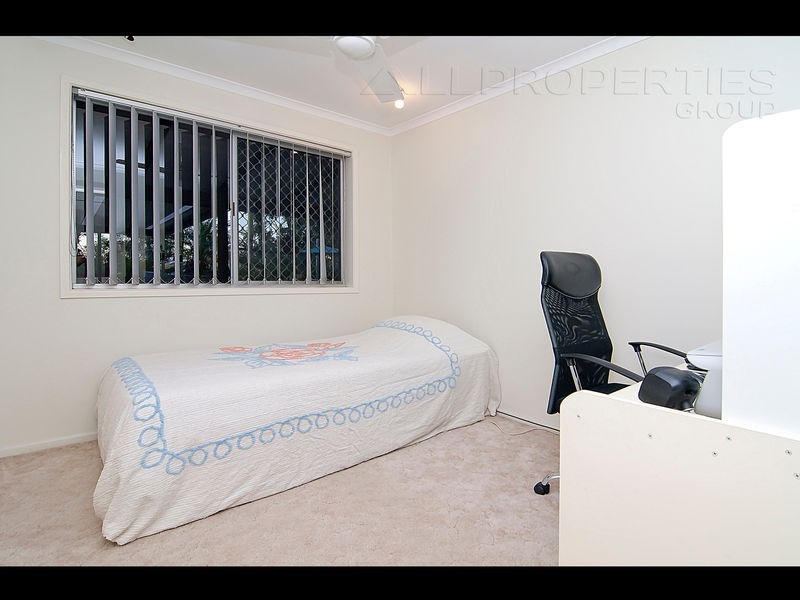 16 DRYADE STREET, Regents Park QLD 4118