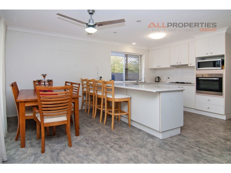 4 Latana Court, Regents Park QLD 4118
