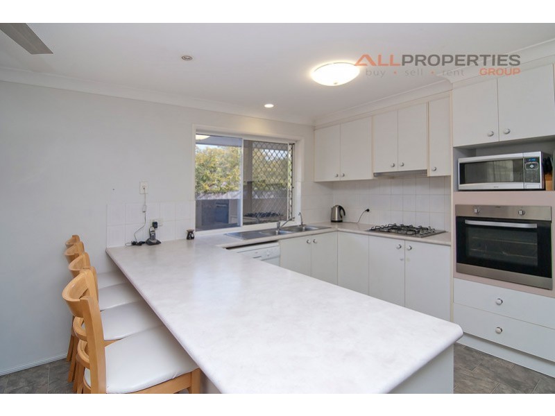 4 Latana Court, Regents Park QLD 4118