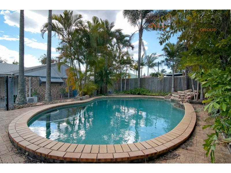 4 Latana Court, Regents Park QLD 4118