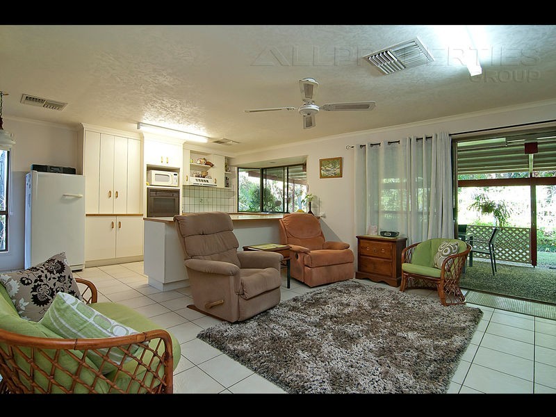 48 COLISA CRESCENT, Regents Park QLD 4118