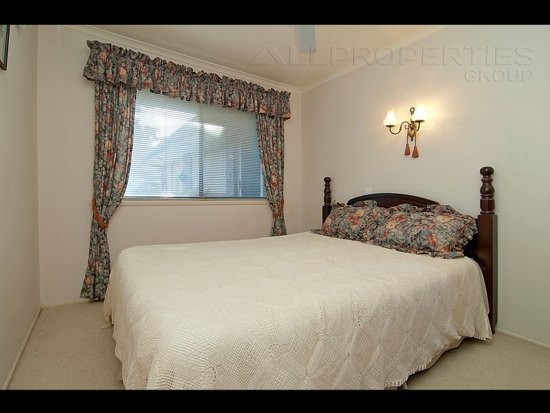 48 COLISA CRESCENT, Regents Park QLD 4118
