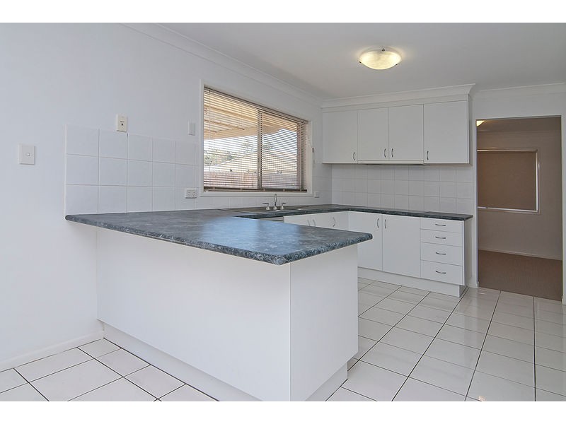 11 Formby St, Calamvale QLD 4116