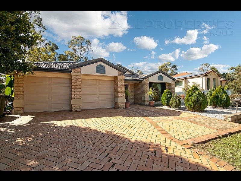 4 Peppermint Lane, Forest Lake QLD 4078