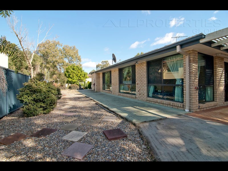 4 Peppermint Lane, Forest Lake QLD 4078