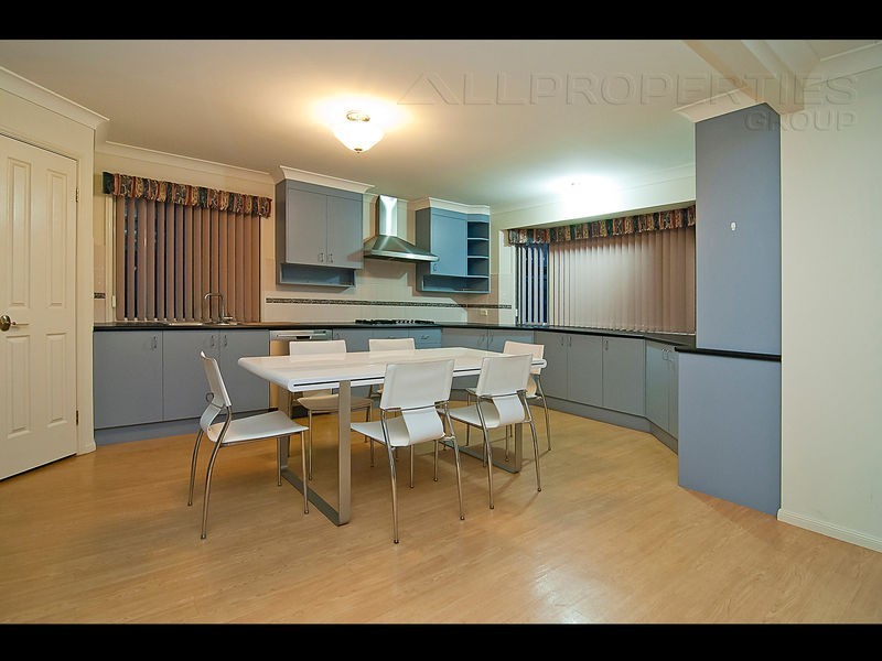 3 Jorgenson Close, Forest Lake QLD 4078