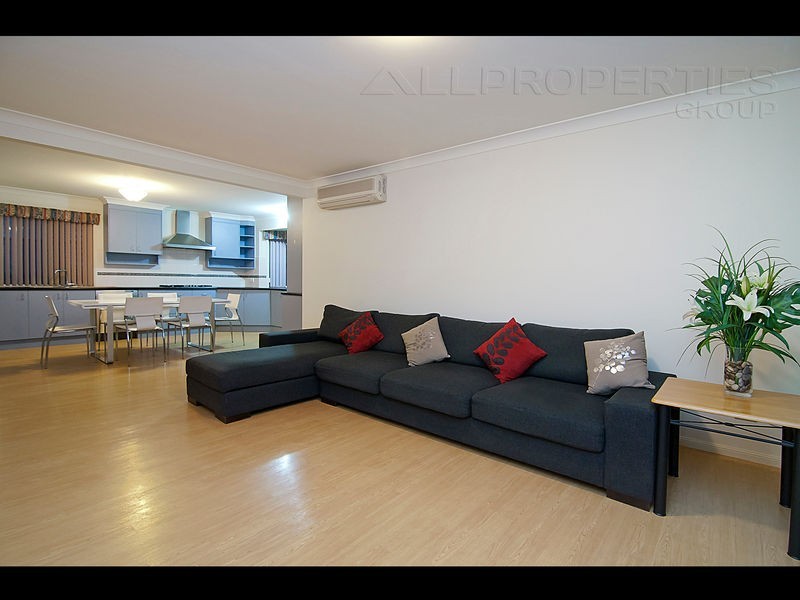 3 Jorgenson Close, Forest Lake QLD 4078
