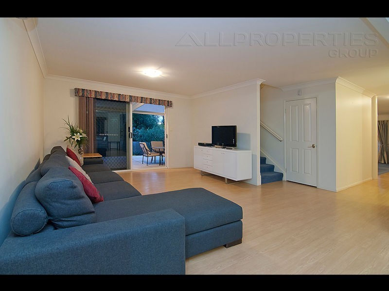 3 Jorgenson Close, Forest Lake QLD 4078