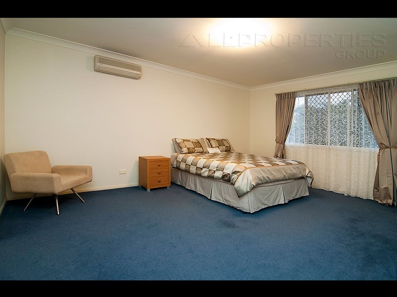 3 Jorgenson Close, Forest Lake QLD 4078