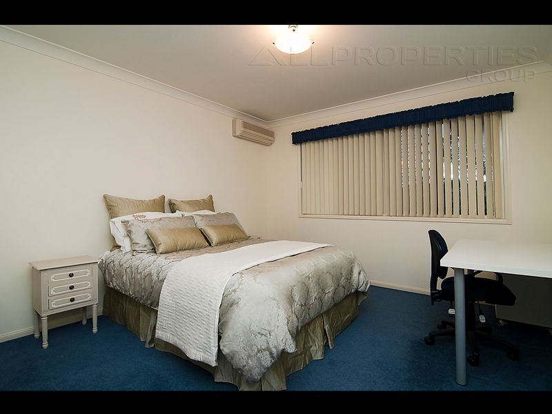 3 Jorgenson Close, Forest Lake QLD 4078