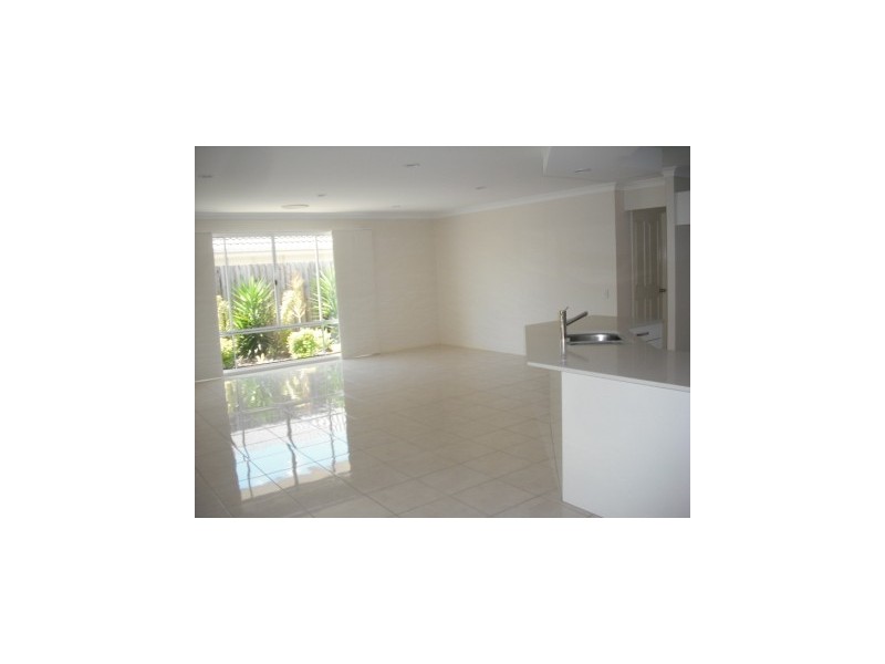 9 Gardenia Circuit, Heathwood QLD 4110