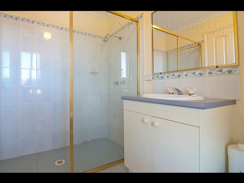 60 Glasshouse Crescent, Forest Lake QLD 4078