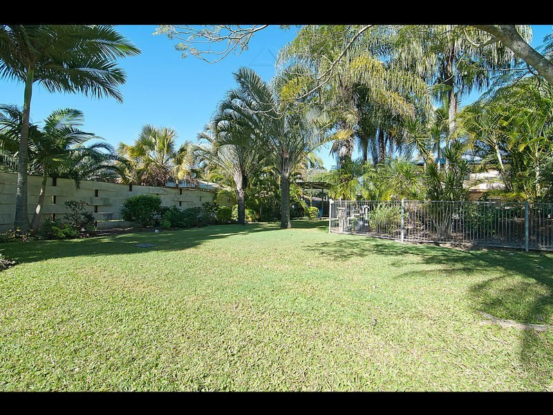 4 RENELLE STREET, Marsden QLD 4132