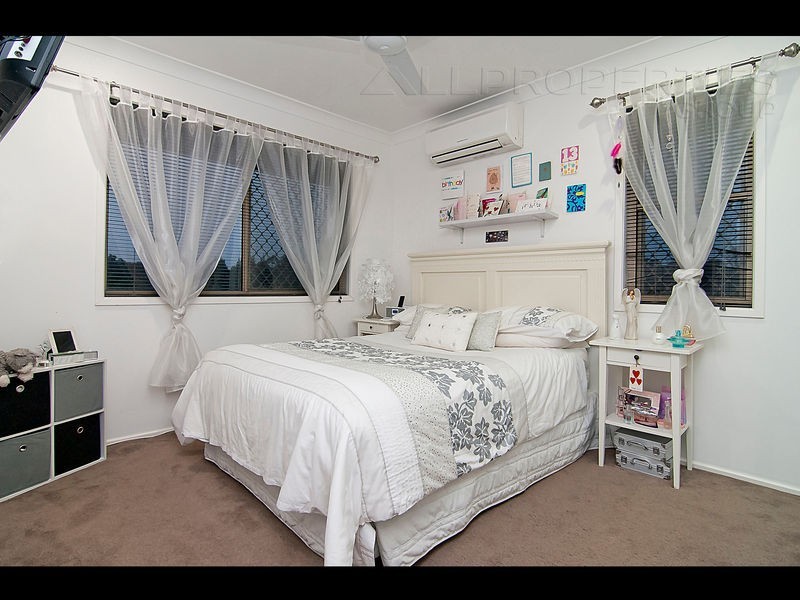 7 Aquatic St, Berrinba QLD 4117