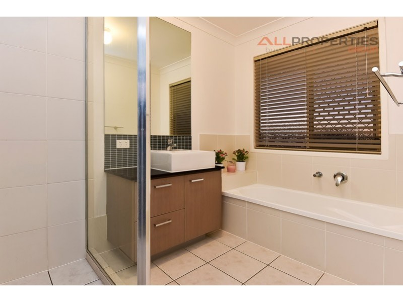 7 Aquatic St, Berrinba QLD 4117