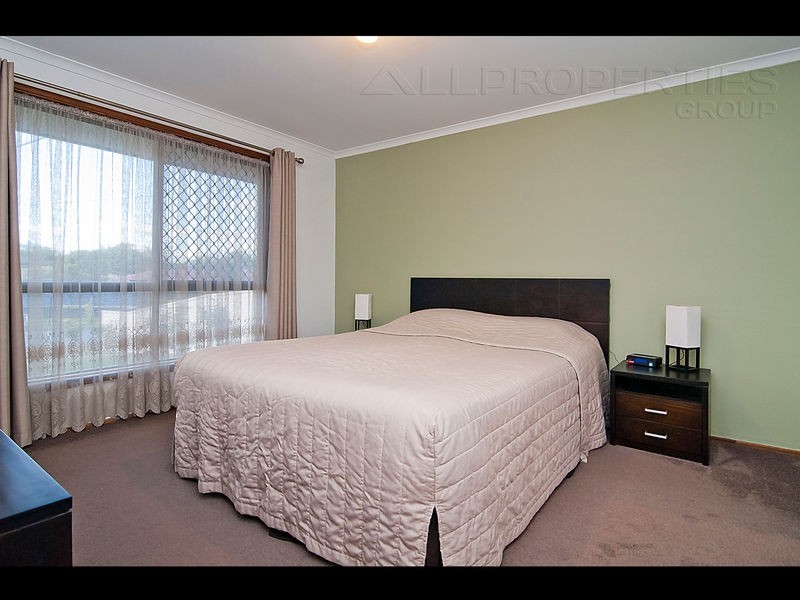 91 OWENS CRESCENT, Regents Park QLD 4118