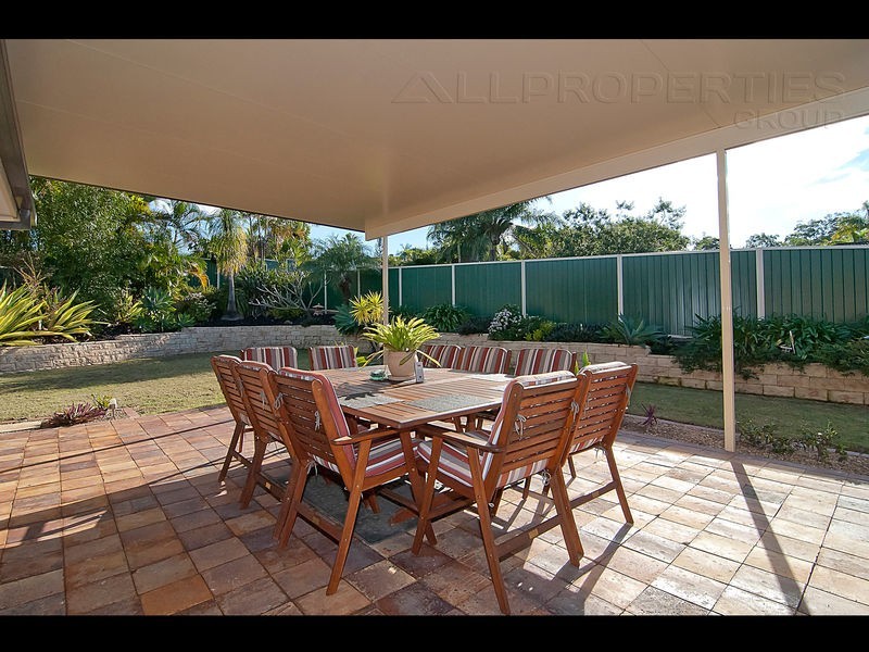 91 OWENS CRESCENT, Regents Park QLD 4118