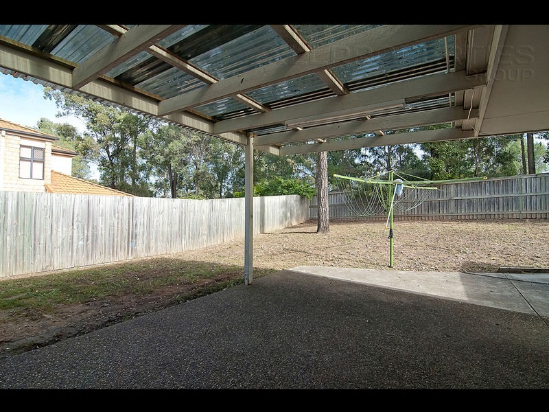 16 Windsor Place, Forest Lake QLD 4078