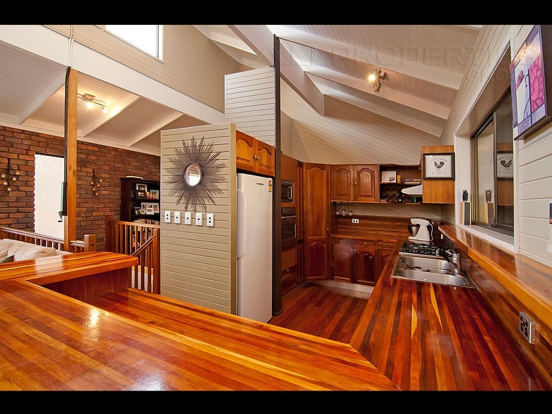 9 Wilpena Court, Springwood QLD 4127