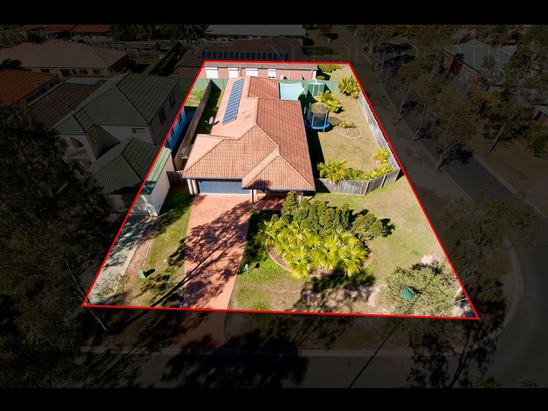 13 Carolina Pde, Forest Lake QLD 4078