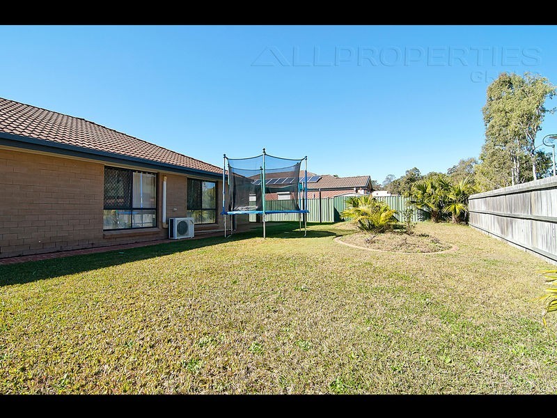 13 Carolina Pde, Forest Lake QLD 4078
