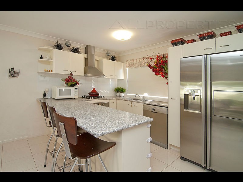 73 Mulgrave Crescent, Forest Lake QLD 4078