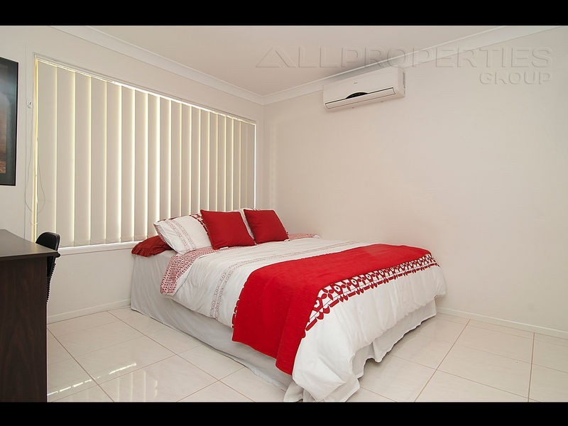 73 Mulgrave Crescent, Forest Lake QLD 4078